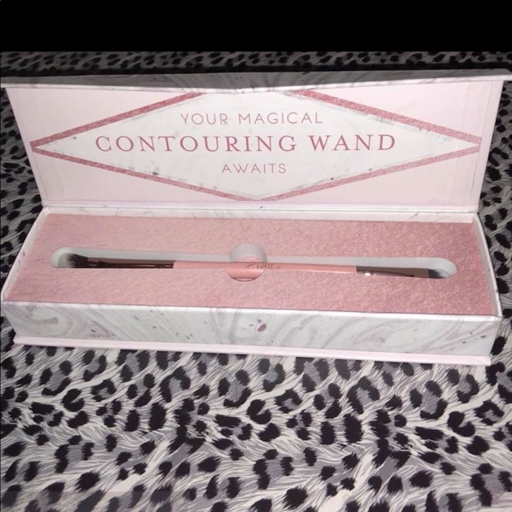 Luxie 182 nose perfector JadeyWadey